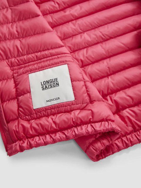 Рожева куртка Moncler стьобана: фото 7 - Invogue