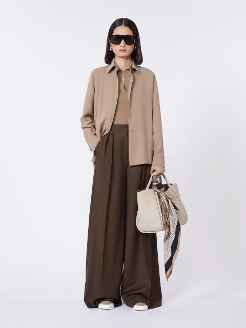 Белая сумка MAX MARA из мягкой кожи: фото 1 - Invogue