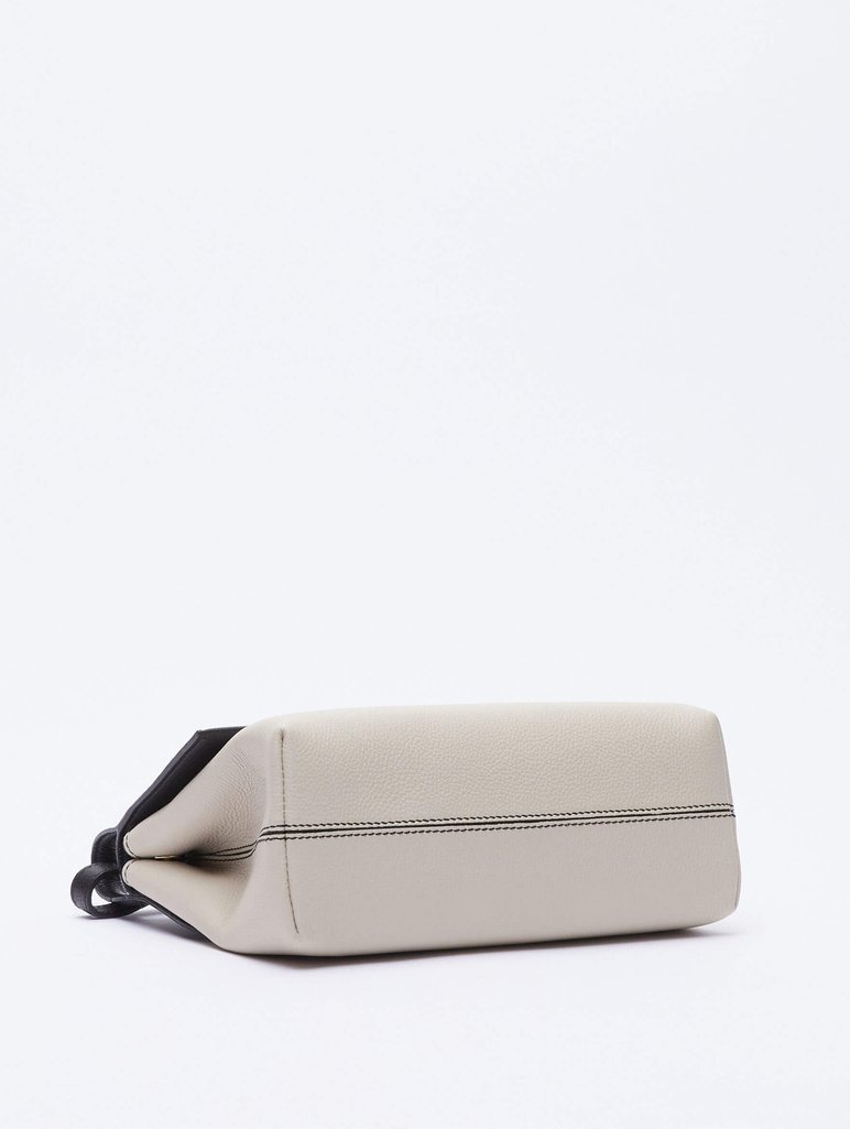 Бежевая сумка WEEKEND ACCESSORIES: фото 4 - Invogue