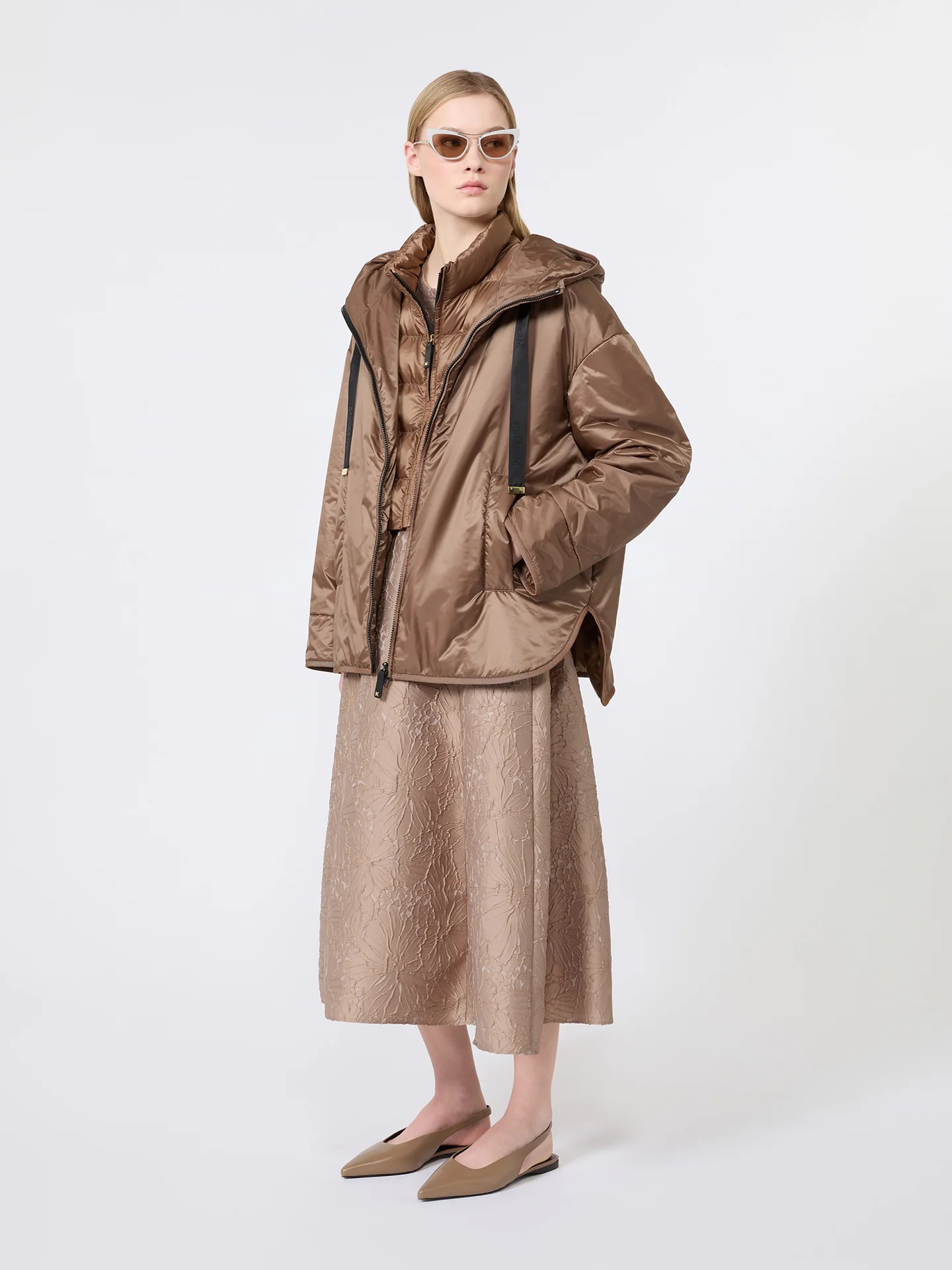 Коричневая куртка Max Mara из полиэстера - купить на Invogue — арт