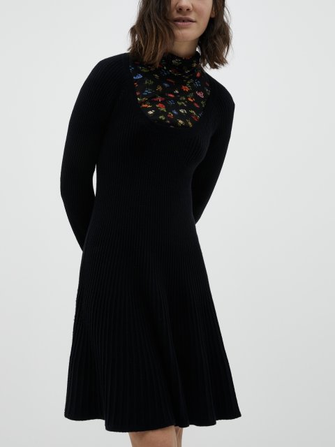 Чорна сукня MAX&CO : фото 1 - Invogue