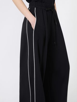 Чорні штани Weekend Max Mara з ліоцелу та бавовни: фото 4 - Invogue