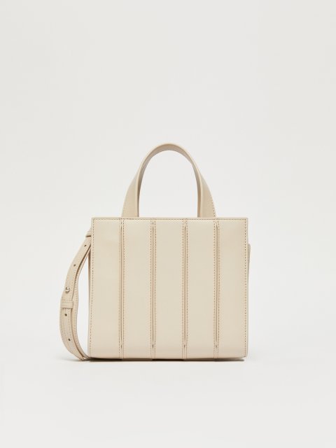 Кремовая сумка Max Mara кожаная: фото - Invogue