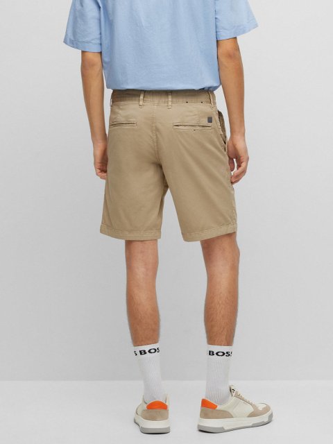 Бежевые шорты BOSS: фото 2 - Invogue