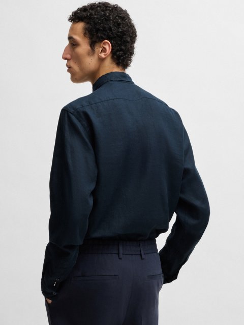 Темно-синяя рубашка Boss из льна: фото 3 - Invogue