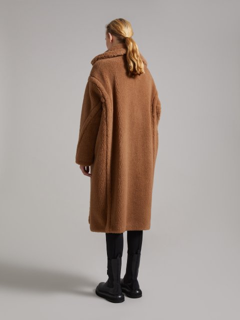 Темно-бежеве пальто Max Mara Teddy Bear: фото 2 - Invogue