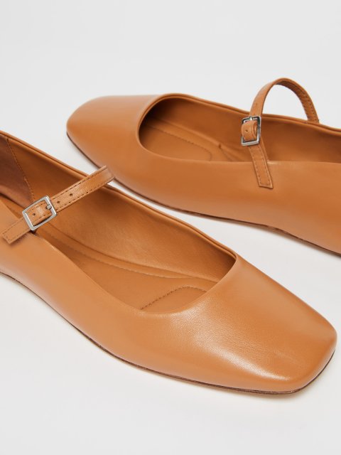 Карамельні балетки Max&Co зі шкіри наппа: фото 5 - Invogue