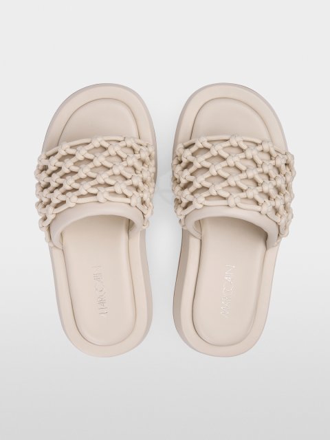 Бежеві шльопанці MARC CAIN з суміші шкіри: фото 3 - Invogue