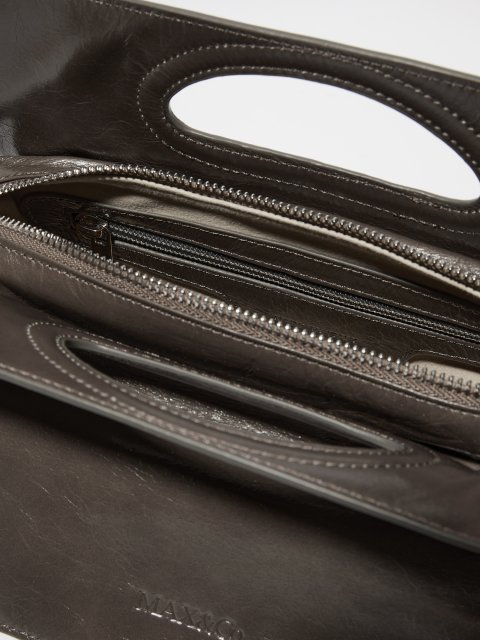 Сіра сумка MAX&CO з блискучої шкіри: фото 5 - Invogue