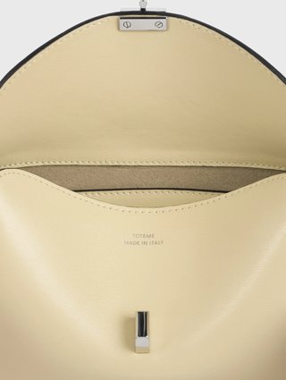 Кремовый клатч Toteme из кожи: фото 5 - Invogue
