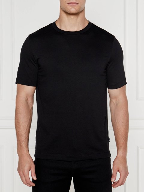 Черная футболка BOSS прямого кроя: фото 1 - Invogue