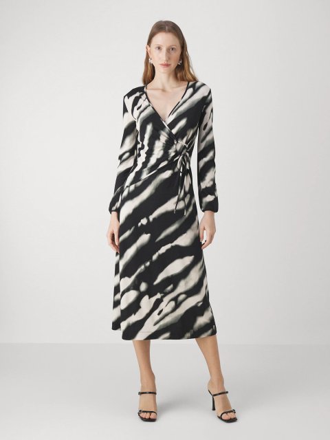 Чорна сукня WEEKEND MAX MARA : фото 1 - Invogue