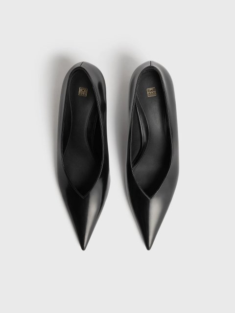 Черные туфли Toteme лодочки: фото 4 - Invogue