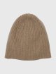 Бежевая шапка MAX MARA: фото - Invogue
