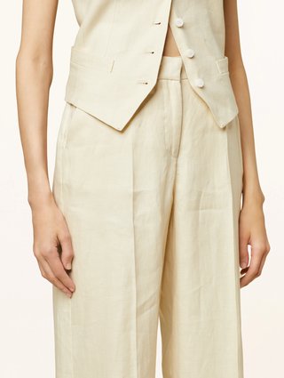 Молочные брюки WEEKEND MAX MARA из льна: фото 3 - Invogue