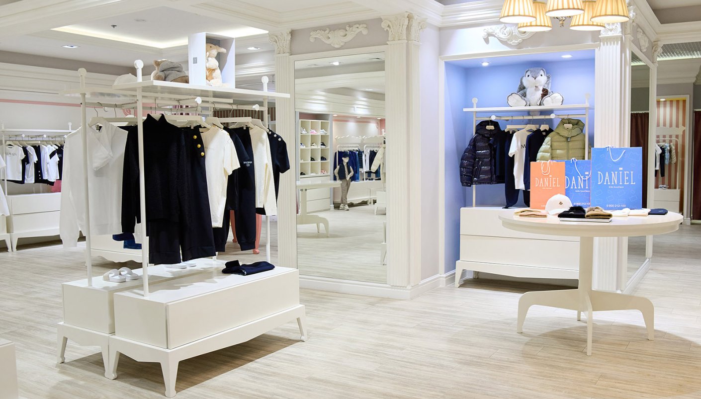 Магазин Daniel - Mandarin Plaza, 4-й поверх: фото 18 - Invogue