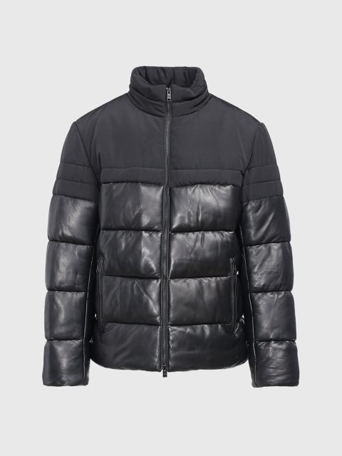 Чёрная куртка кожа BOSS: фото - Invogue