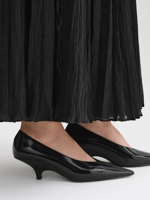 Черные туфли Toteme лодочки: фото 1 - Invogue