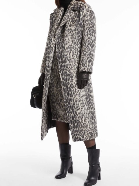 Черное пальто MAX MARA: фото 3 - Invogue