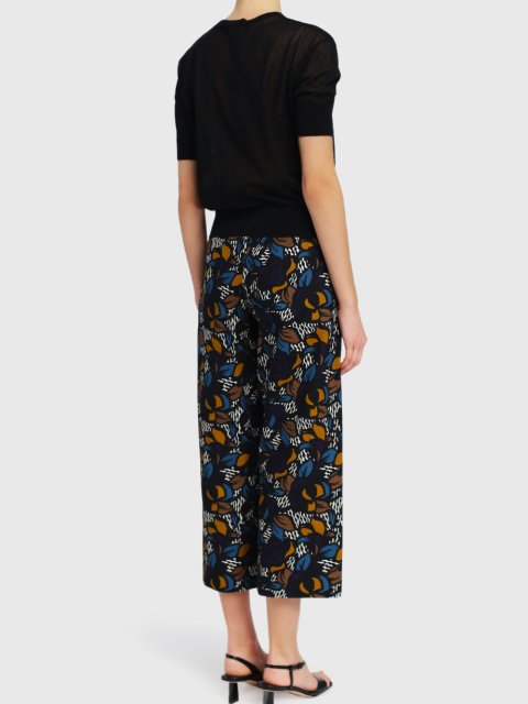 Чёрный свитер MAX MARA: фото 2 - Invogue