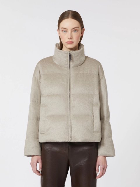 Бежевий пуховик MAX MARA кашеміровий: фото 2 - Invogue