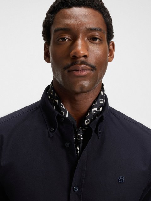 Тёмно-синий шарф BOSS из шёлка: фото 2 - Invogue