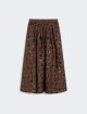 Шоколадна спідниця WEEKEND MAX MARA з вишивкою лелітками: фото - Invogue