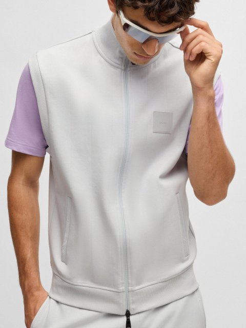 Светло-серый жилет BOSS из смеси хлопка: фото 4 - Invogue