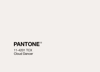 Pantone 2026: оттенок Cloud Dancer и его роль в моде: фото - Invogue