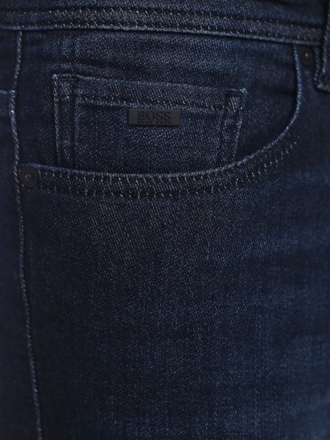 Синие джинсы BOSS: фото 7 - Invogue