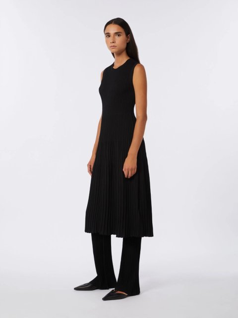 Чорна сукня Max Mara з суміші віскози: фото 1 - Invogue