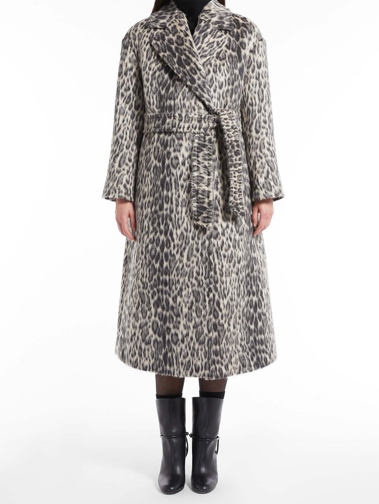 Черное пальто MAX MARA: фото 1 - Invogue