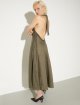Сукня кольору хакі Max&Co з льону з відкритою спиною: фото 2 - Invogue