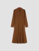 Коричневое платье-рубашка Max&Co миди: фото - Invogue