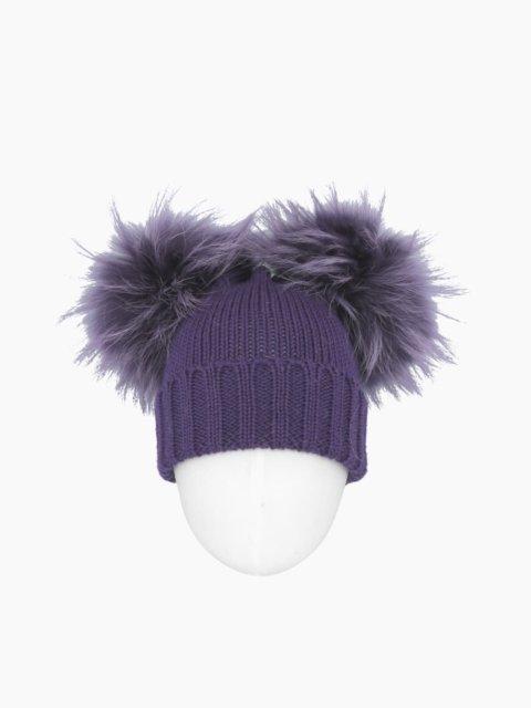 Шапка из кашемирового бленда с помпонами: фото - Invogue