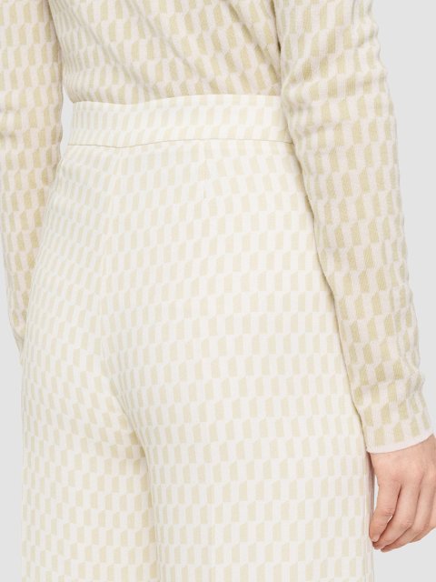 Бежевые брюки JOSEPH из шелка: фото 4 - Invogue