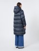 Темно-синій пуховик MAX MARA з капюшоном: фото 2 - Invogue
