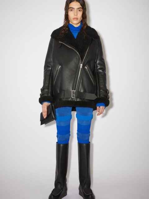 Чорна дублянка Acne Studios зі шкіри: фото 3 - Invogue