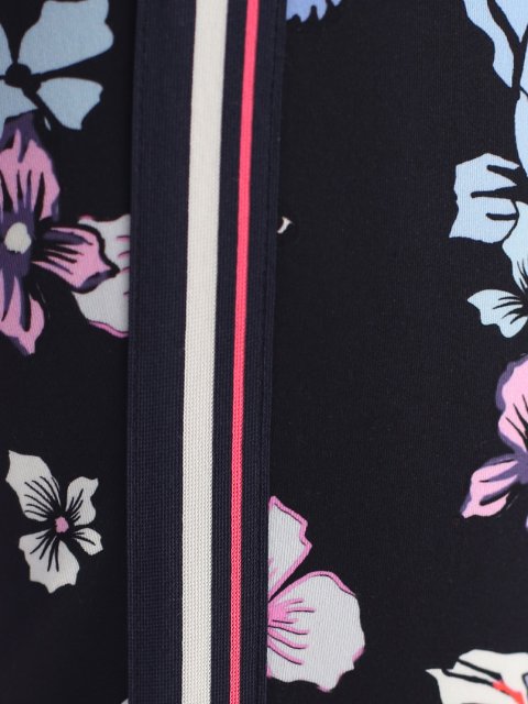 Голубые брюки MARC CAIN: фото 6 - Invogue