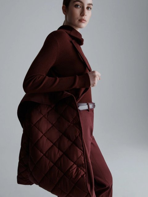 Бордовая куртка MARELLA стеганая: фото 4 - Invogue