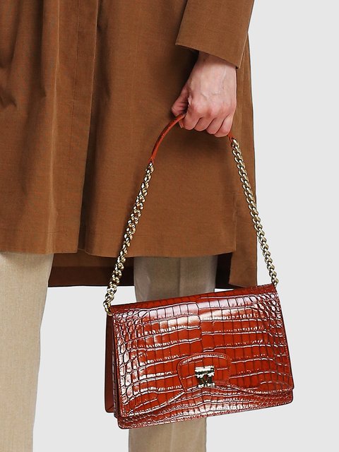 Красная сумка MAX MARA: фото 2 - Invogue