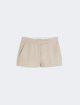 Бежевые шорты Max Mara из чистого льна: фото - Invogue