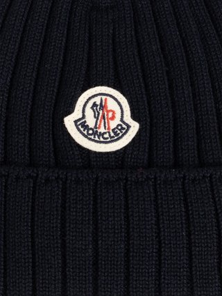 Темно-синя шапка Moncler з чистої вовни: фото 2 - Invogue