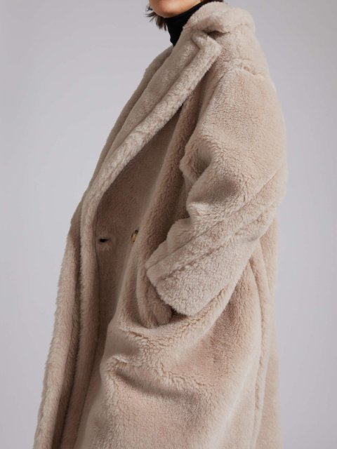 Палеве пальто Teddy oversize Max Mara з бленду альпаки та шовку: фото 3 - Invogue