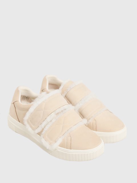 Белые сникерсы MARC CAIN: фото 1 - Invogue