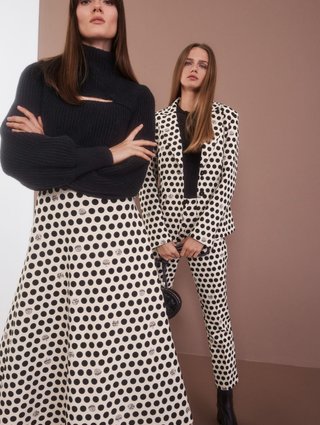 Чорний светр MARC CAIN : фото 7 - Invogue