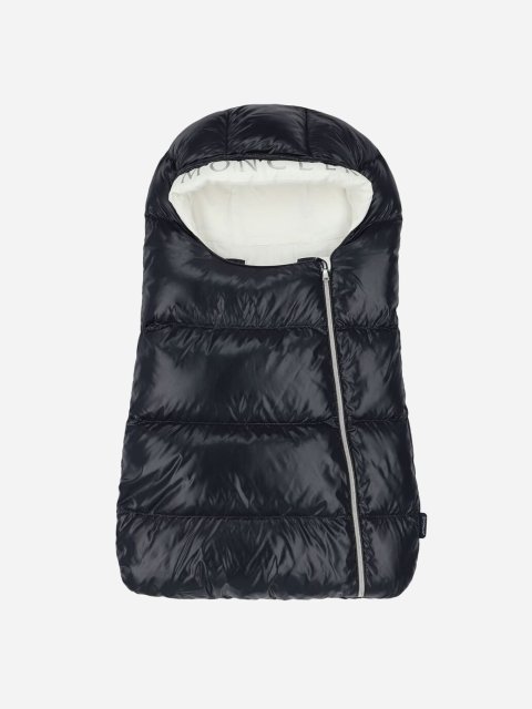 Синій зимовий конверт MONCLER: фото - Invogue