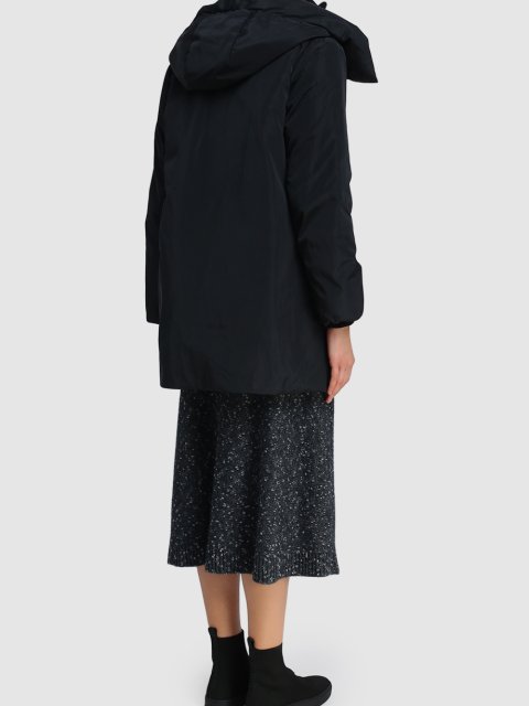 Чёрная куртка MAX&CO: фото 2 - Invogue