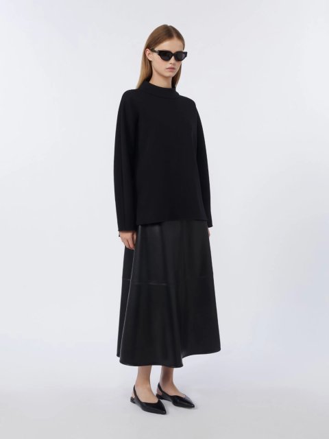 Чорна футболка MAX MARA з довгим рукавом: фото 1 - Invogue
