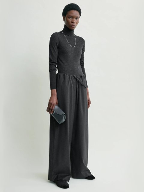 Серые брюки TOTEME из мягкой шерсти: фото 1 - Invogue